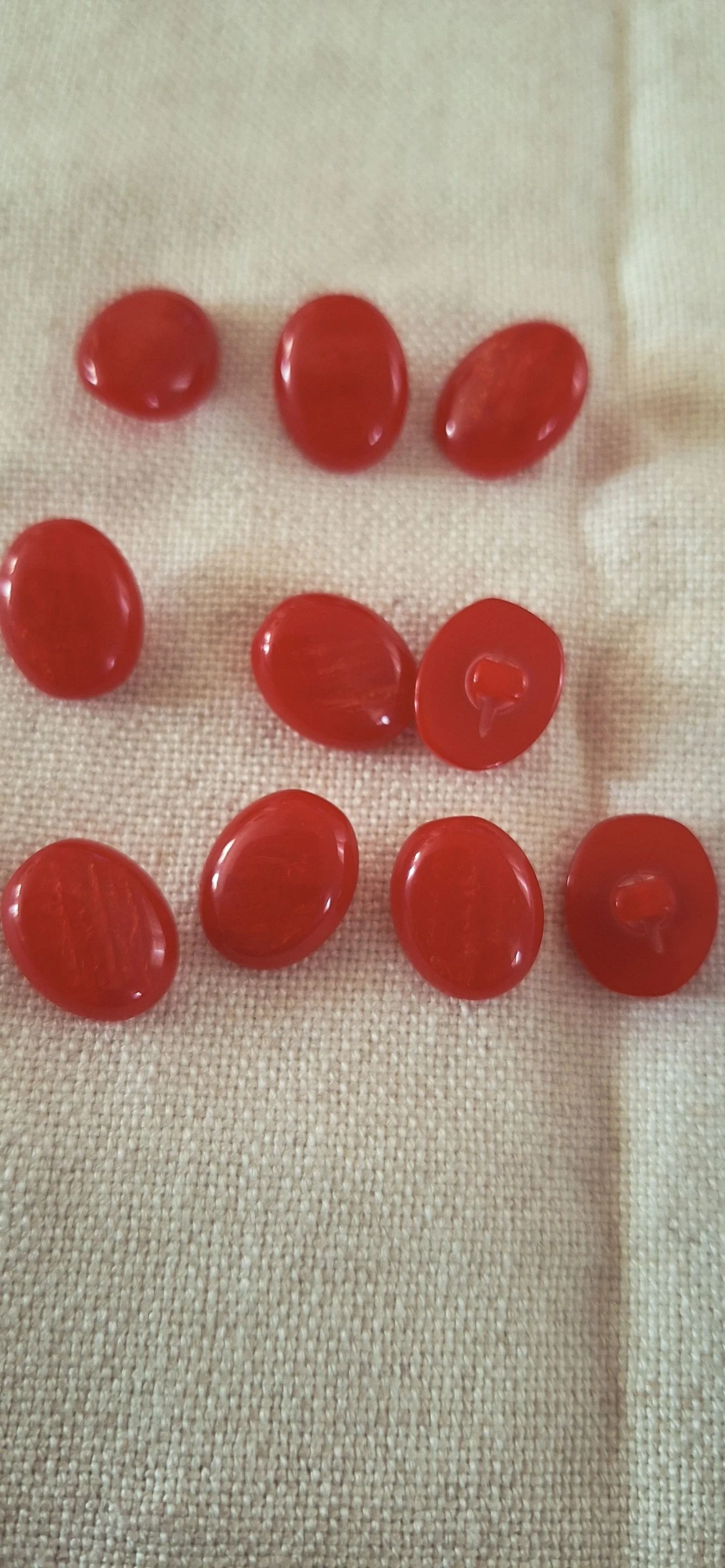 10 botões de 18 mm para costura em resina vermelha – photo 5